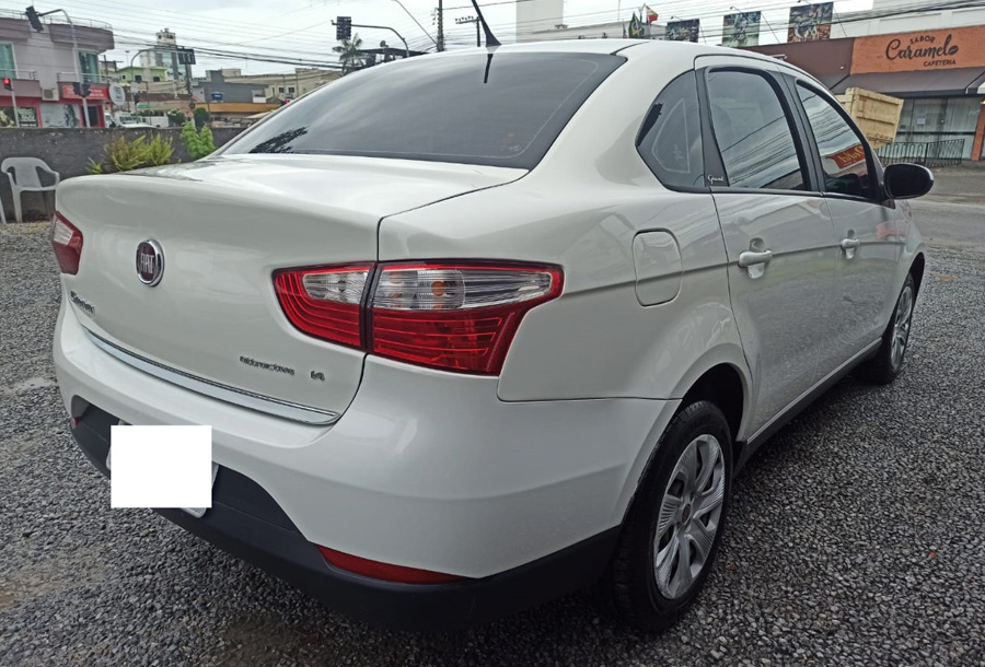 Fiat siena attractive 2017 sedan
