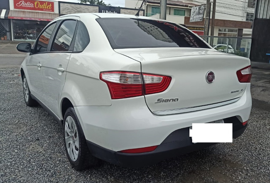 Fiat siena attractive 2017 sedan