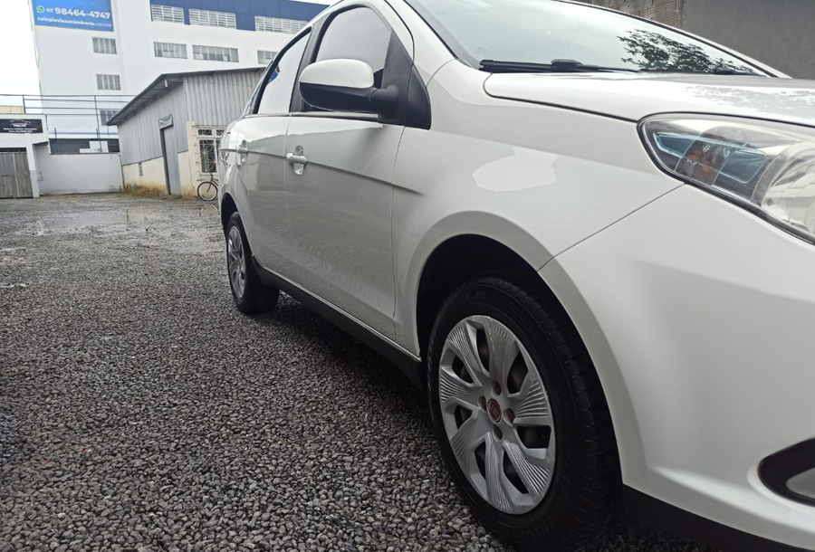 Fiat siena attractive 2017 sedan