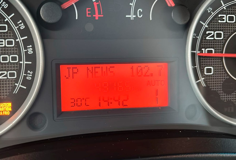 Idea Essense 2015 1.6 Automático